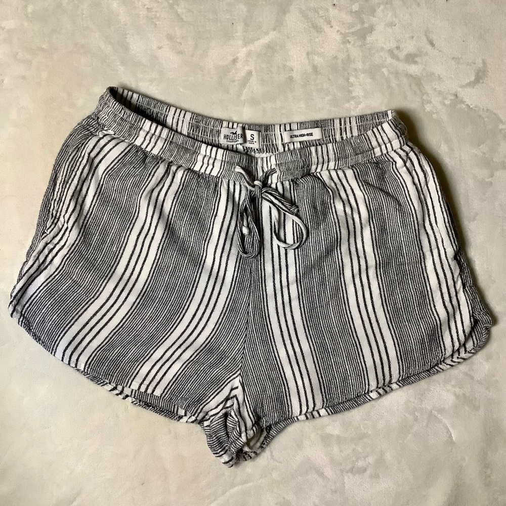 Hollister Black and White Striped High Waist Women’s Shorts